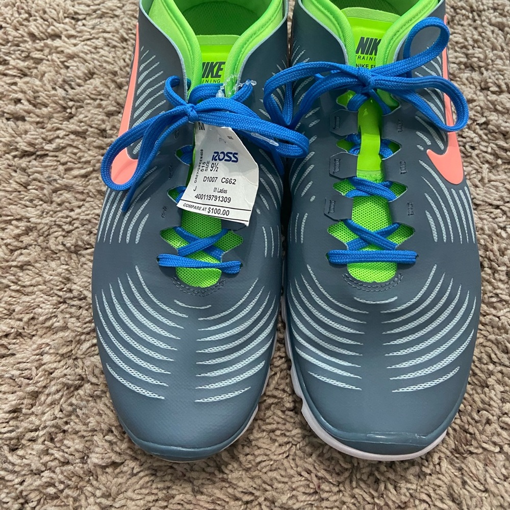 Nike Free 3.0 Balanza training tennis shoes NWT